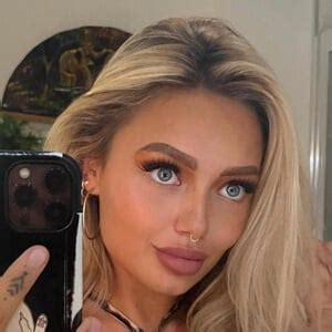 chloe baldwin instagram